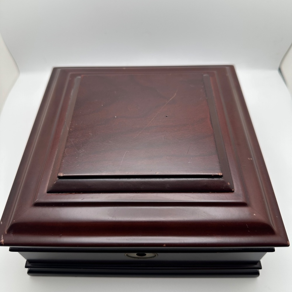 Vintage Bombay Company Mahogany Jewelry Box - Picture 3 of 15